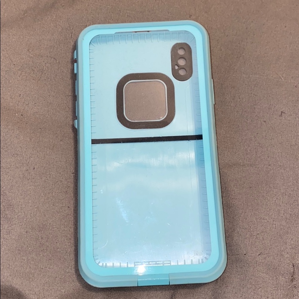 IPHONE X LIFEPROOF CASE